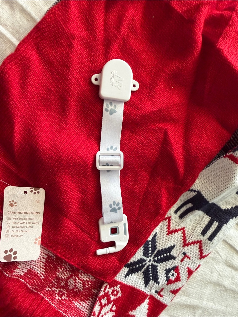 Festive Red Reindeer Knit Dog Sweater - Unbranded - Picture 5 of 6